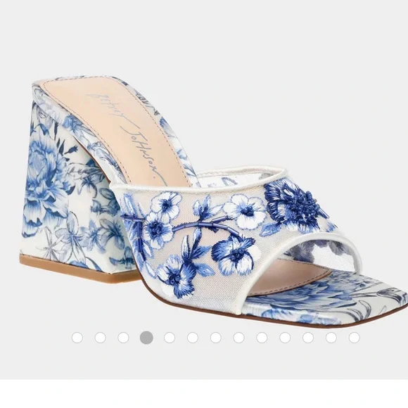 Betsey Johnson Bridal Blue Floral Embellished block heels - Picture 2 of 11